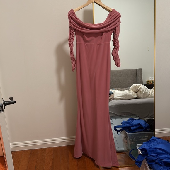 CLUB L LONDON PRETTY PERFECT BLUSH PINK MATERNITY DRESS MESH BARDOT MAXI DRESS - Picture 5 of 7